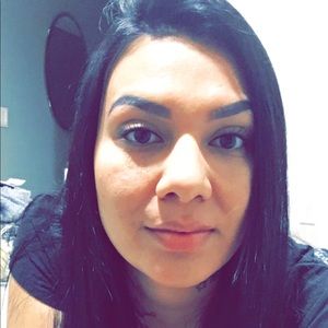 Meet your Posher, Lacy